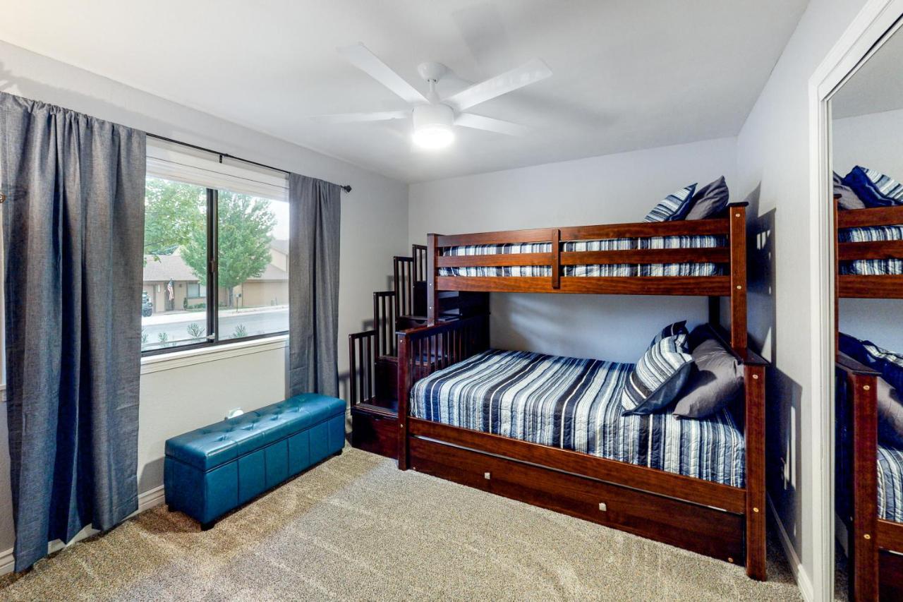 Cozy Mountain Townhome Флегстафф Екстер'єр фото